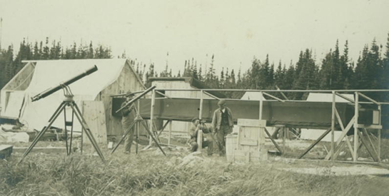 Camera Hut and Tube