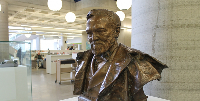 Support HPL Bronze bust of Andrew Carnegie at Central Library