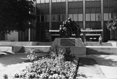 United Empire Loyalist Statue in Courthouse Square United Empire Loyalist Statue in Courthouse Square